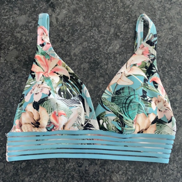 Azura Women’s bikini top - Picture 1 of 4